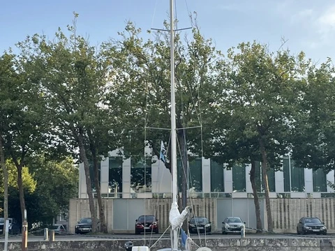 Comar-Yachts Comet 11 charter bareboat or captained in  La Trinité-sur-Mer