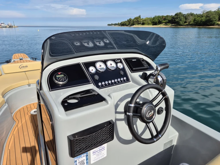 Yacht charter Poreč cheap LIMITED EDITION