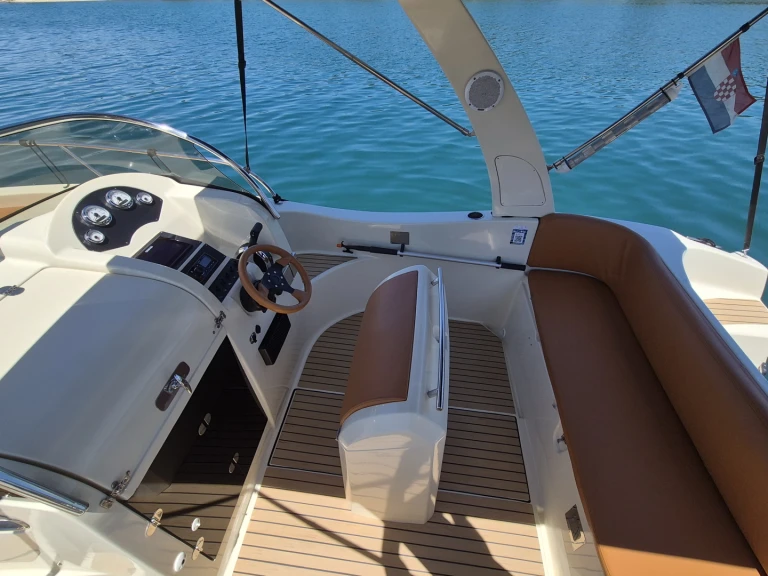 Rent a T.A.MARE Flame Poreč