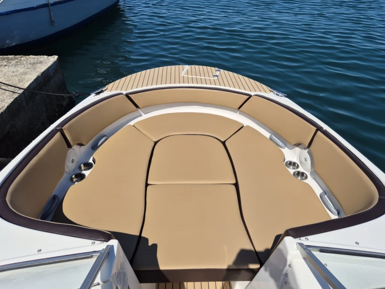 Bayliner Bayliner 249 SD charter bareboat or captained in  Poreč