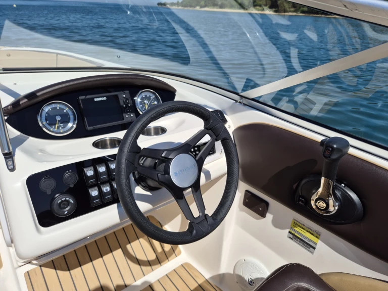Rent a Bayliner Bayliner 249 SD Poreč