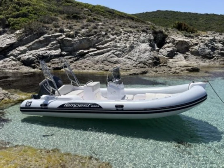 RIB for rent Le Lavandou at the best price