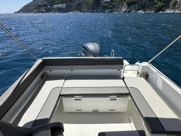 Motorboat for rent Porto di Amalfi Marina Coppola at the best price