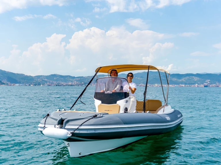Boat rental Salpa Salpa Soleil 20 in La Spezia on Samboat