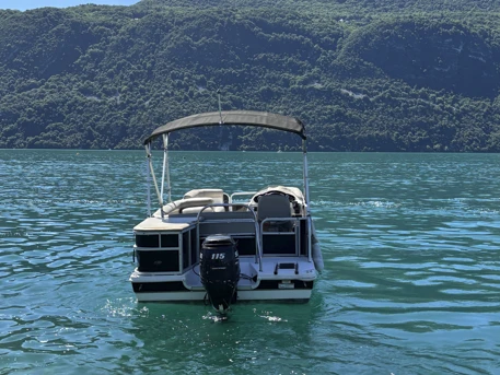 HURRICANE fundeck 190 in Aix-les-Bains on SamBoat