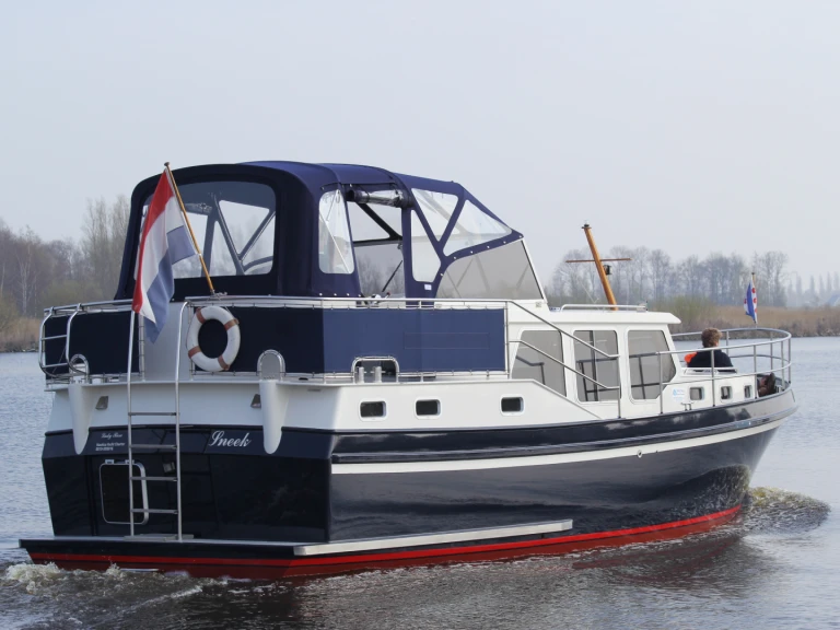 Boat rental privateer 34 in Gaastmeer on Samboat
