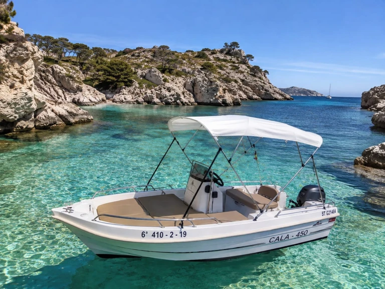 Motorboat rental with or without captain Dipol Marseille