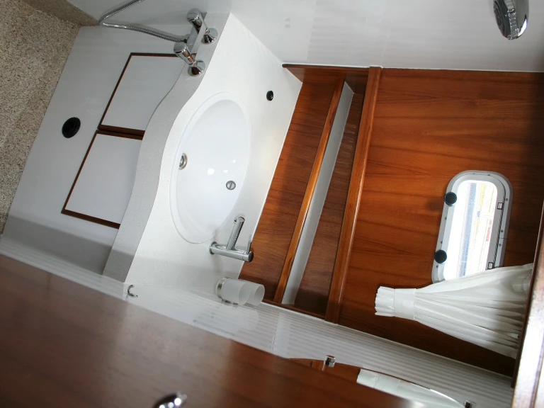 Motorboat rental in Gaastmeer - staaldus 42