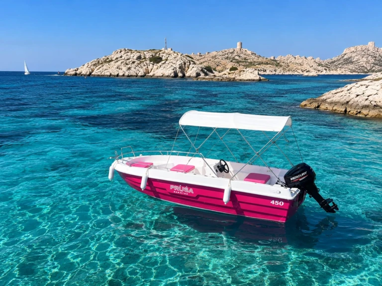 Boat rental Prusa 450 Prusa marine 450 in Marseille on Samboat