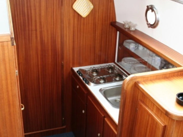 Motorboat rental in Gaastmeer - hellingskip 935