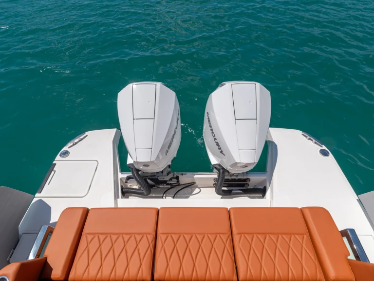 Bareboat Rental Motorboat Saxdor with a boat licence