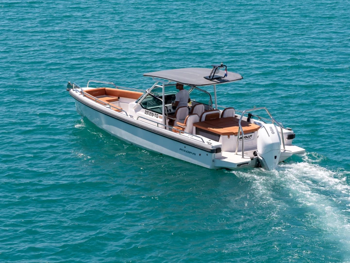 Yacht charter Split cheap Axopar 28 T-Top
