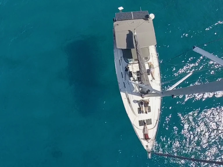 Rent a Bavaria Bavaria 45 Cruiser L'Anse Mitan