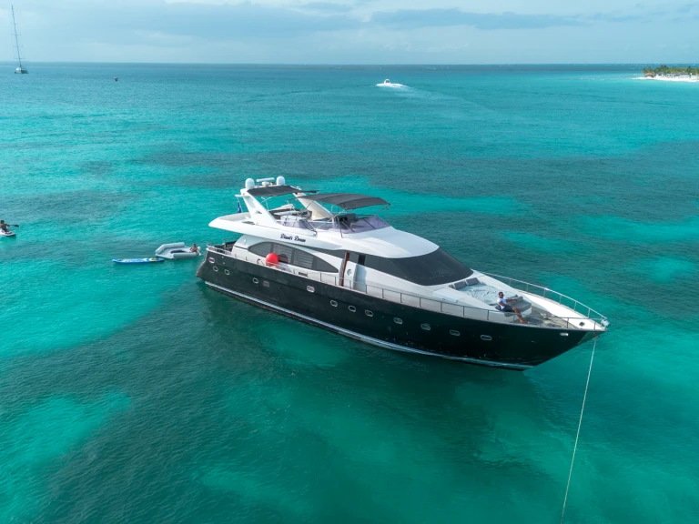 Rent a Custom Made custom La Romana