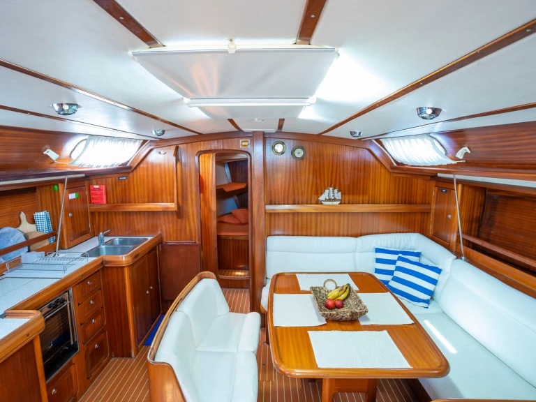 Bareboat Rental Sailboat Bavaria with a boat licence
