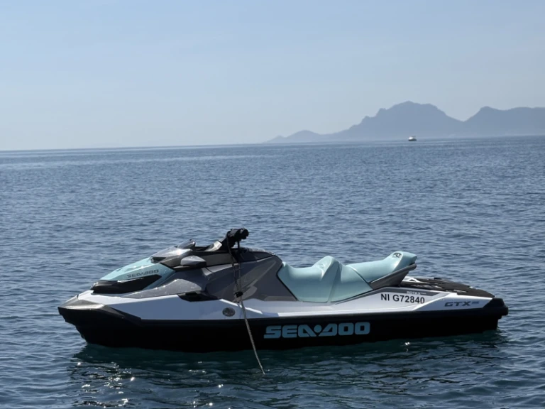 Jet ski for rent Antibes at the best price