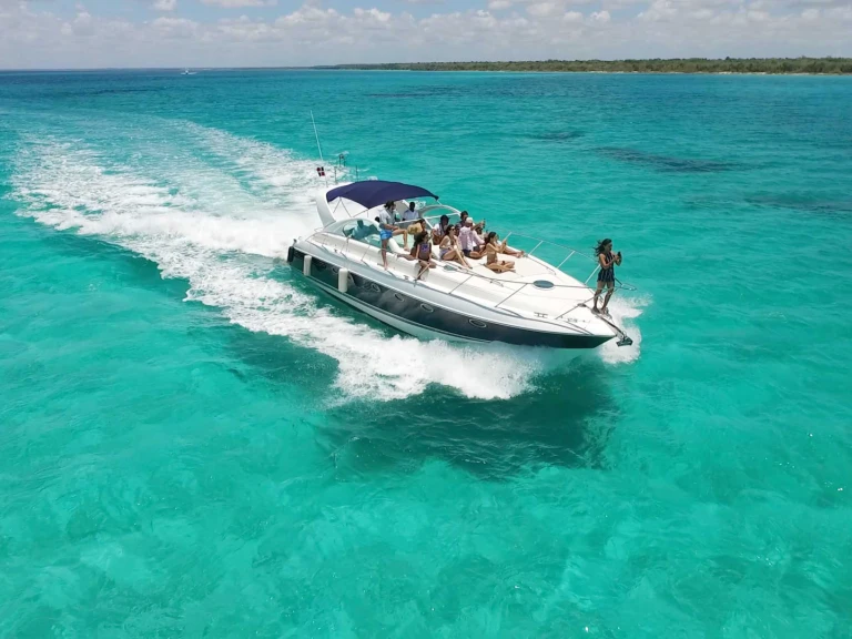 Bareboat Rental Luxury Yacht Custom Made with a boat licence
