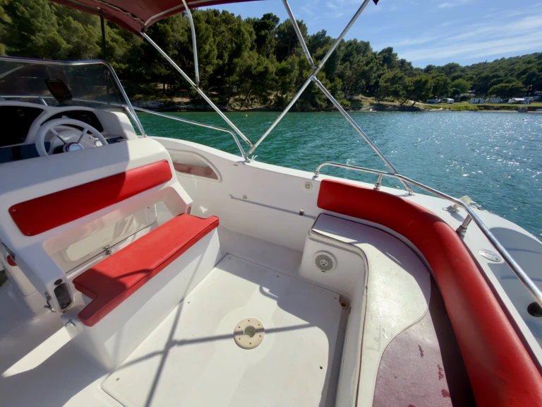 tancredi Blumax 21 charter bareboat or captained in  Medulin