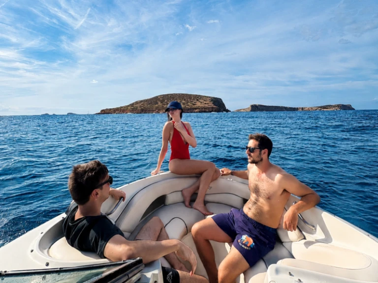Motorboat rental with or without captain Sea Ray Sant Antoni de Portmany