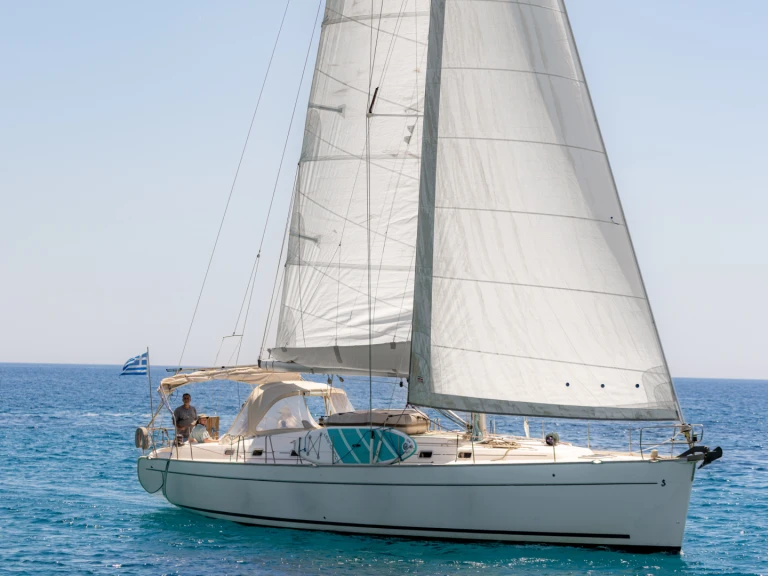 Sailboat for rent Kallithea at the best price