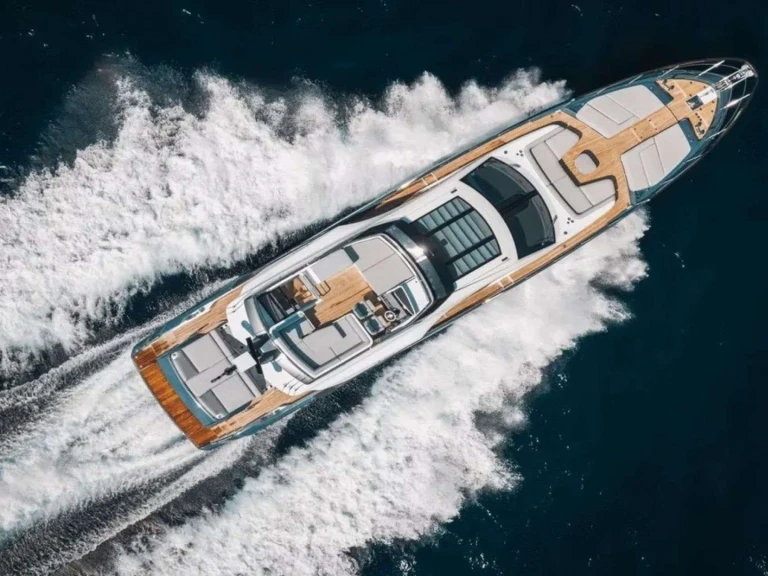Luxury Yacht rental in Miami - Azimut Six Seven