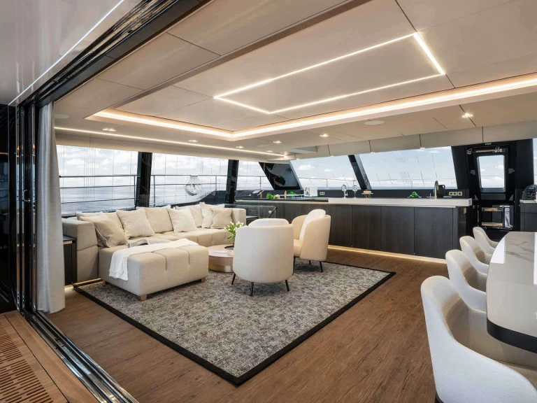 Rent a Sunreef MANTA French Riviera