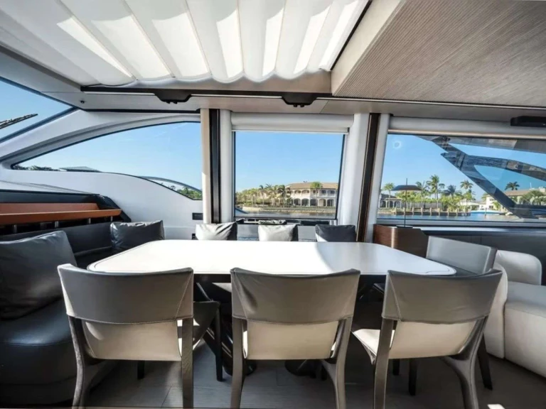 Yacht charter Miami cheap Six Seven
