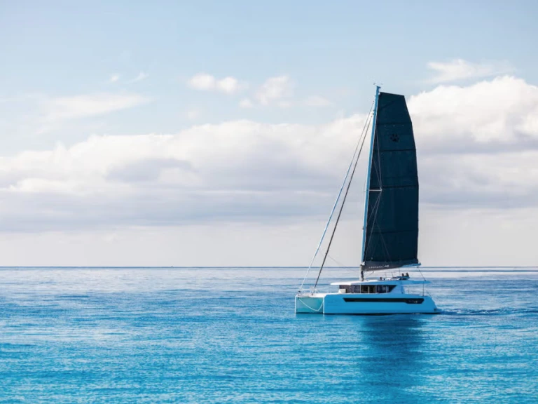 Boat rental Leopard Catamarans / Robertson & Caine Leopard 46 - 5 cab. in Procida on Samboat