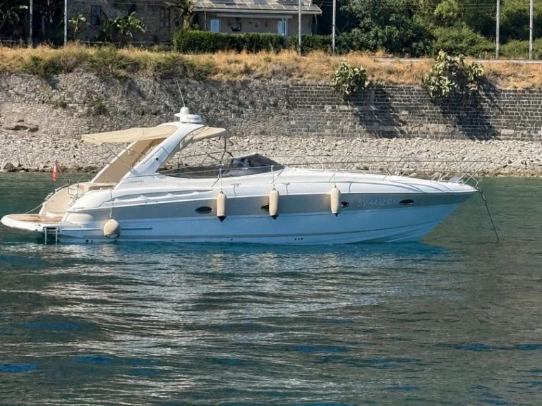 Yacht charter Giardini-Naxos cheap Bavaria 37 Sport