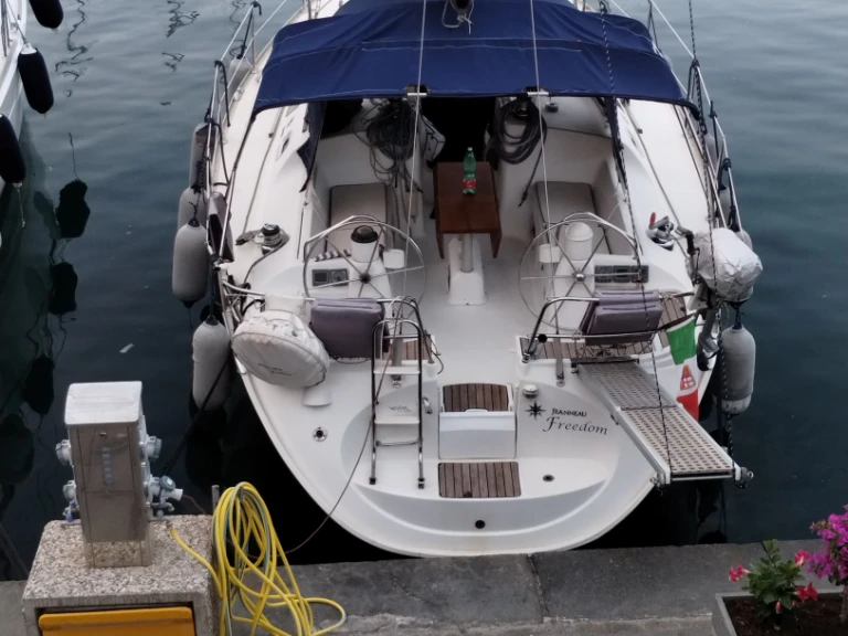Rent a Jeanneau Sun Odyssey 40 Marina Lido
