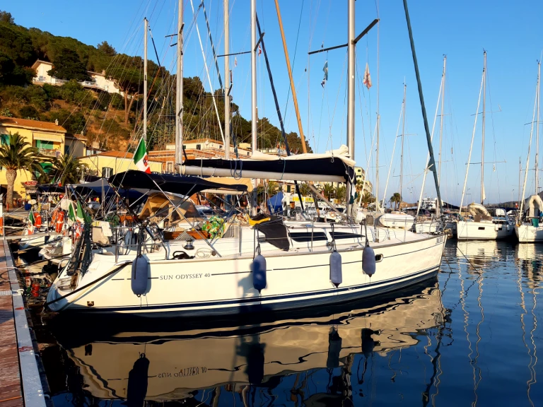Sailboat rental in Marina Lido - Jeanneau Sun Odyssey 40