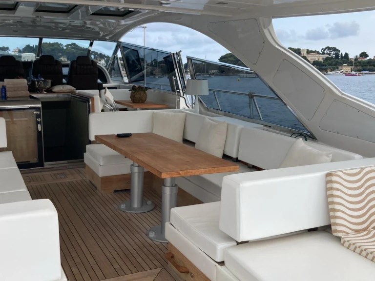 Overmarine S.p.a mangusta 80 in Cannes on SamBoat