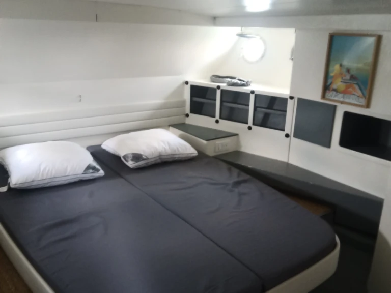 Sailboat rental with or without captain Gallart La Rochelle