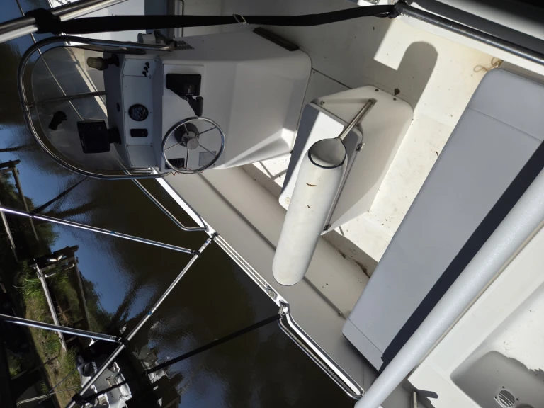 Motorboat rental in France - Rascala FM16