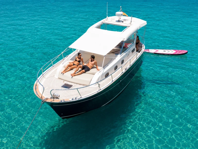Motorboat rental in Mahon Port - Apreamare 100 comfort