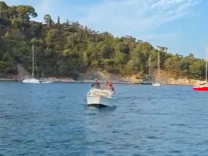 Yacht charter Toulon cheap Mazuir 451