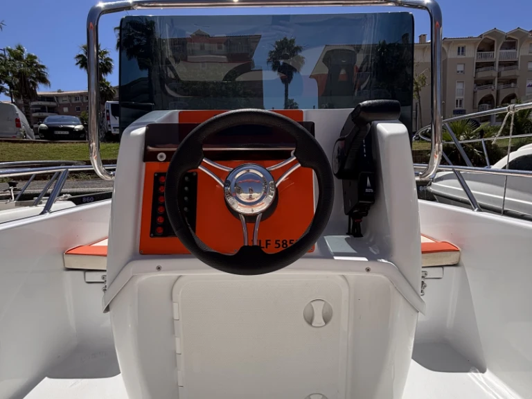 Sans Permis Marino 500 in Port Fréjus on SamBoat