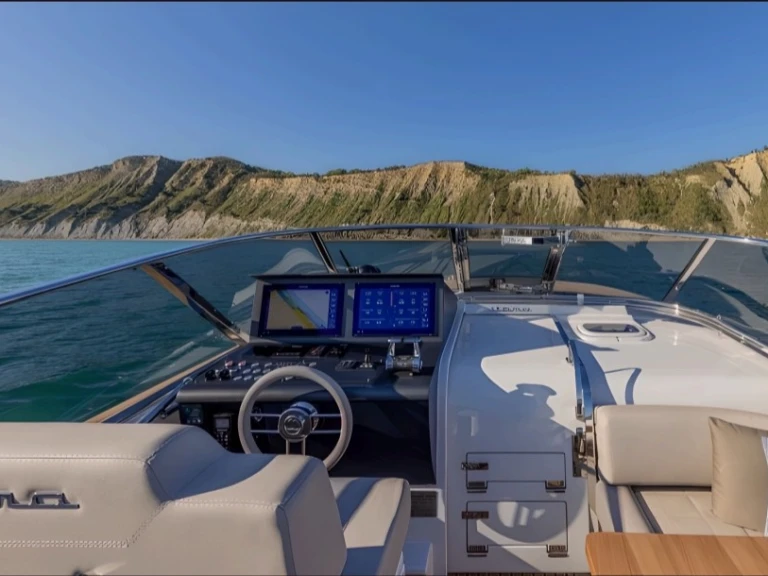 Yacht charter Castellammare di Stabia cheap Itama 45