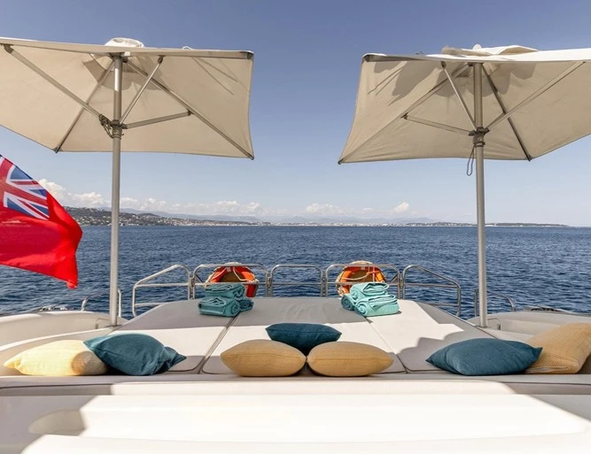 Leopard Leopard 24 charter bareboat or captained in  Golfe-Juan