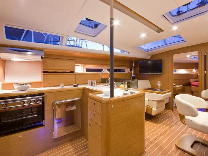 Jeanneau Jeanneau 53 in Saint George's on SamBoat