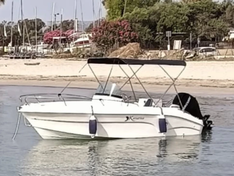 Boat rental Kamarina 505 in Italy on Samboat