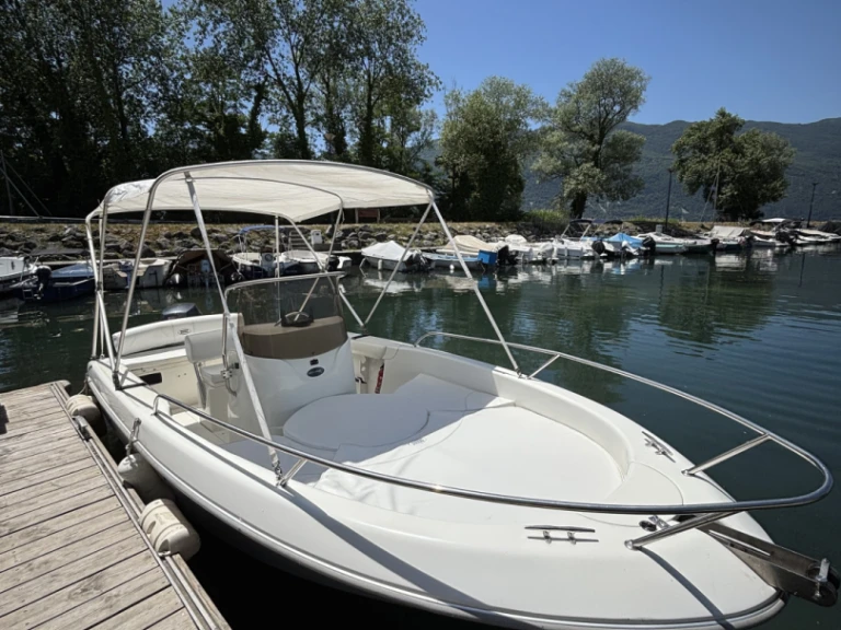 Rent a Sessa Marine Key Largo 16 Aix-les-Bains