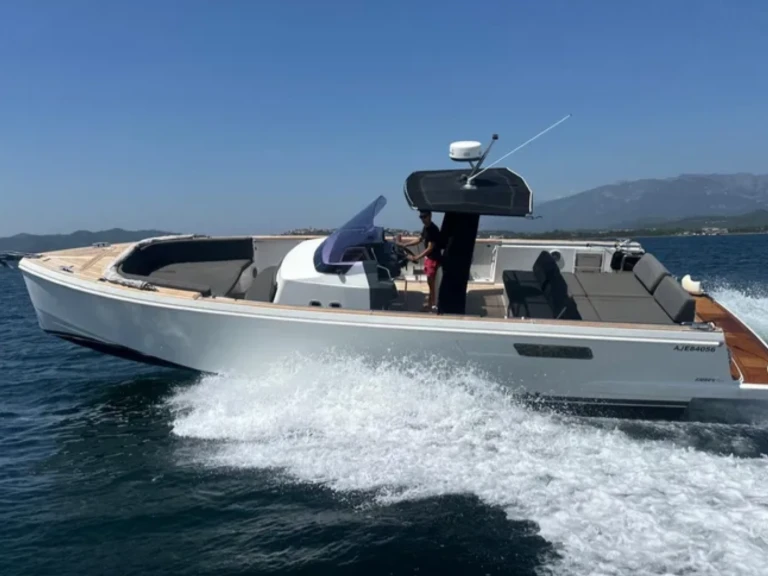 Bareboat Rental Motorboat Fjord with a boat licence