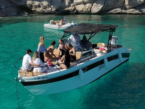 Motorboat for rent Santa Ponsa at the best price