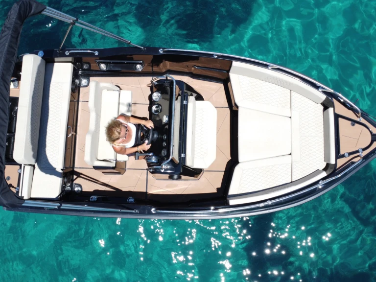 Motorboat rental in Mykonos (City) - Nireus Nireus Ω53 Elegance 