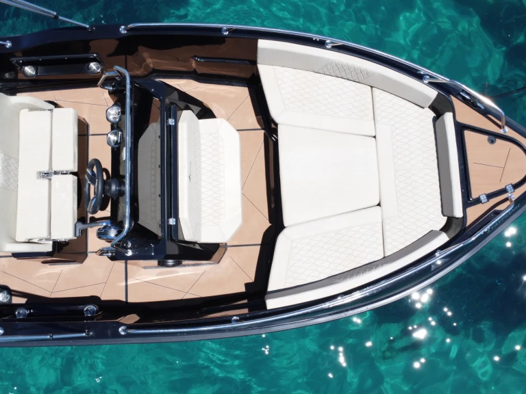 Boat rental Nireus Nireus Ω53 Elegance  in Mykonos (City) on Samboat