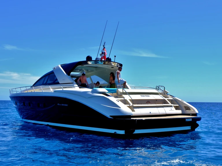 Bareboat Rental Luxury Yacht Riva with a boat licence
