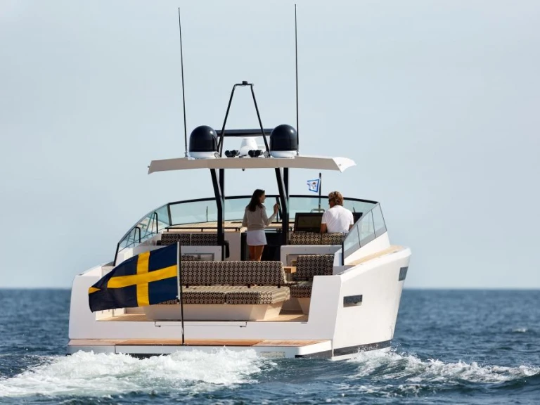 delta Delta 60 in Juan-les-Pins on SamBoat