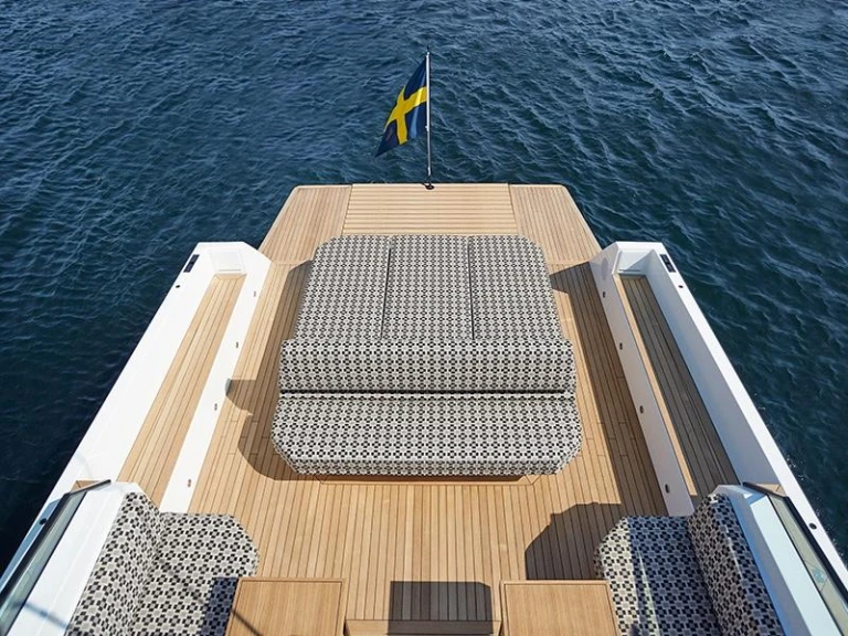 Yacht charter Juan-les-Pins cheap Delta 60
