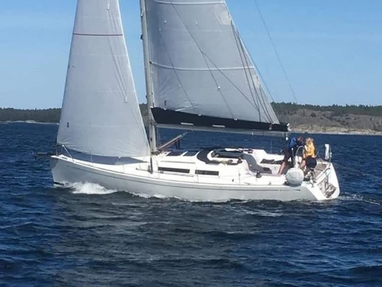 Sailboat rental with or without captain Grand Soleil Grado